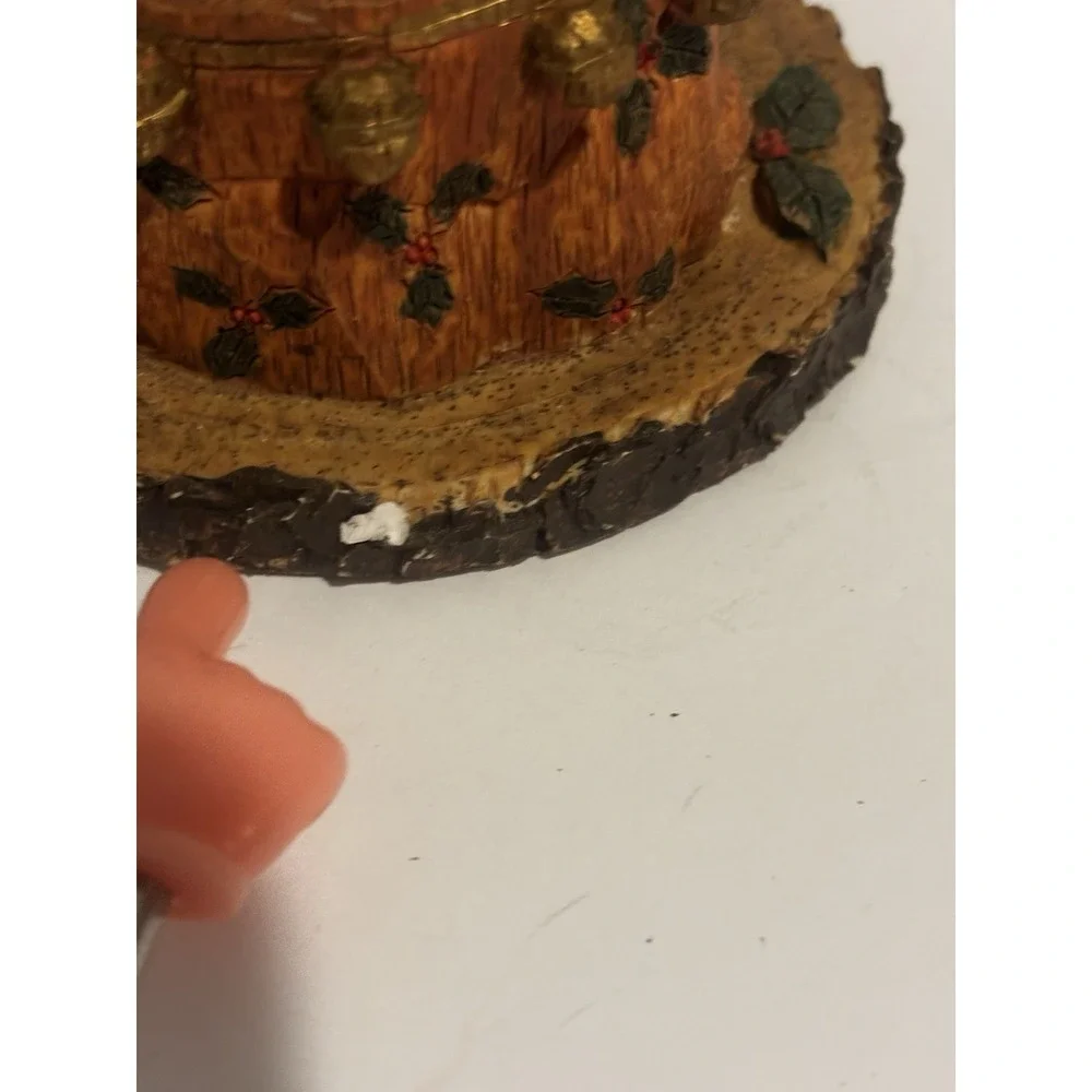 Vintage Christmas Faux Wood‎ Carved Old World Woodland Santa Claus Figurine